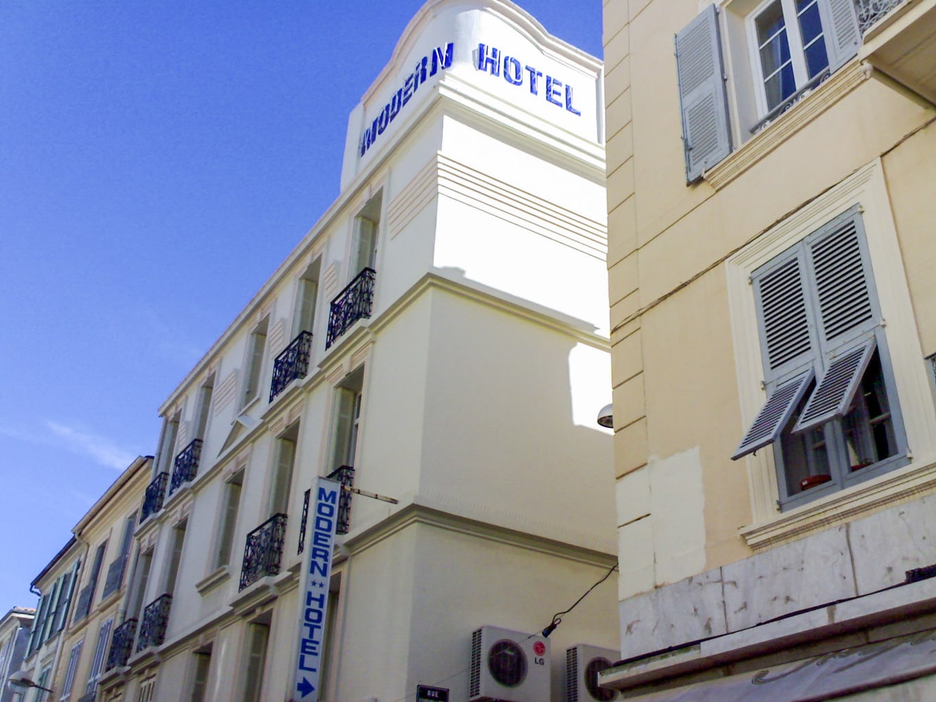 Modern Hotel